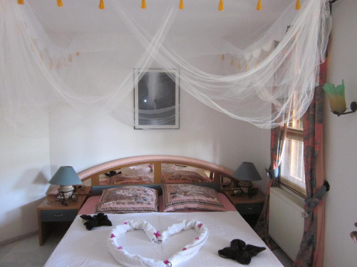 Romantik Villa Apartment Bungalow Dalaman Ngoại thất bức ảnh